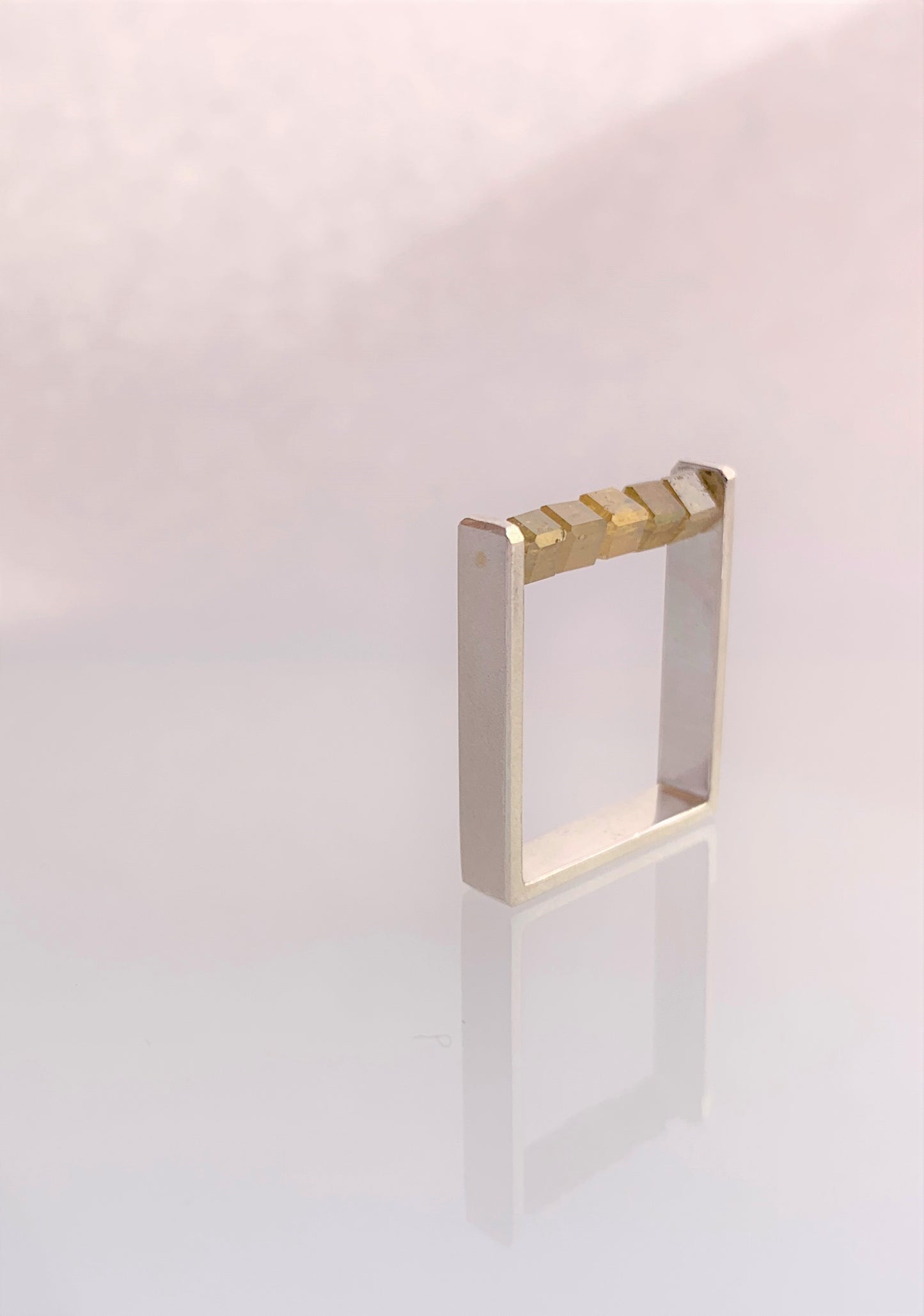 ABACUS I - Single Row Yellow Diamond Bead Square Ring