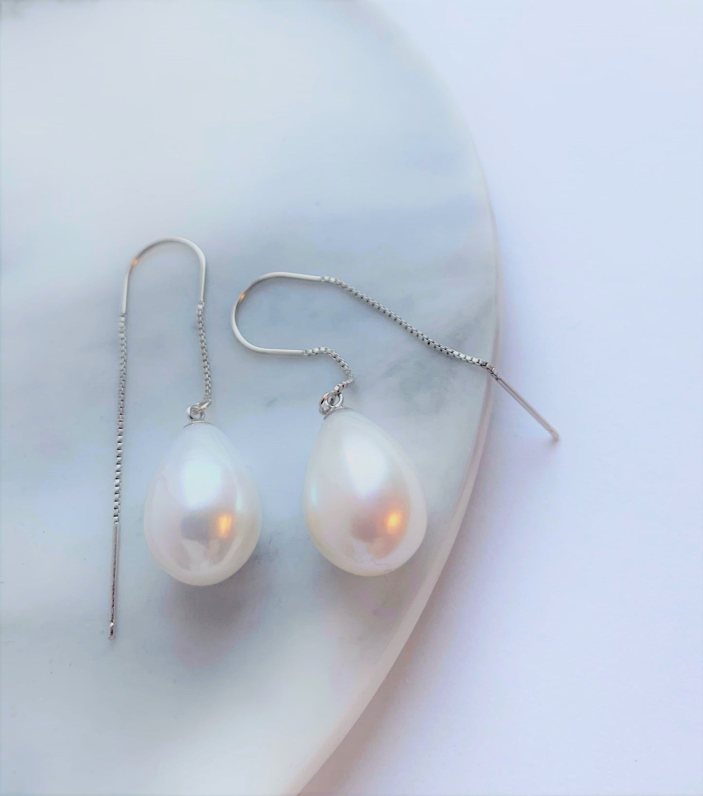 Freshwater pearl drop earrings