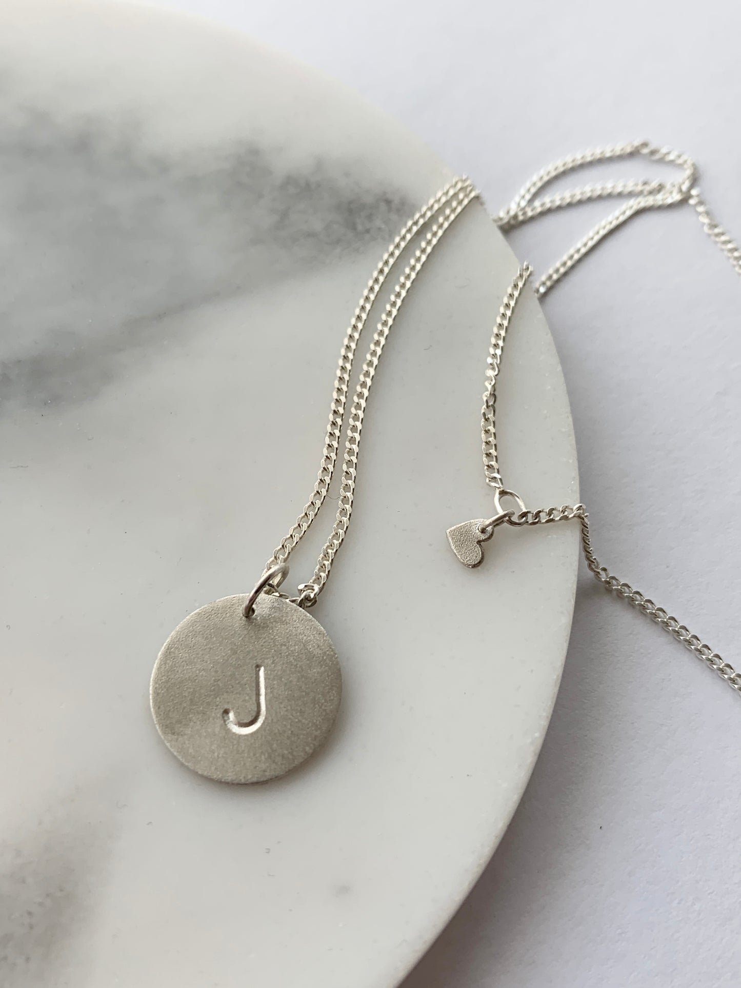 Personalised jewellery for an extra touch of thoughtfulness