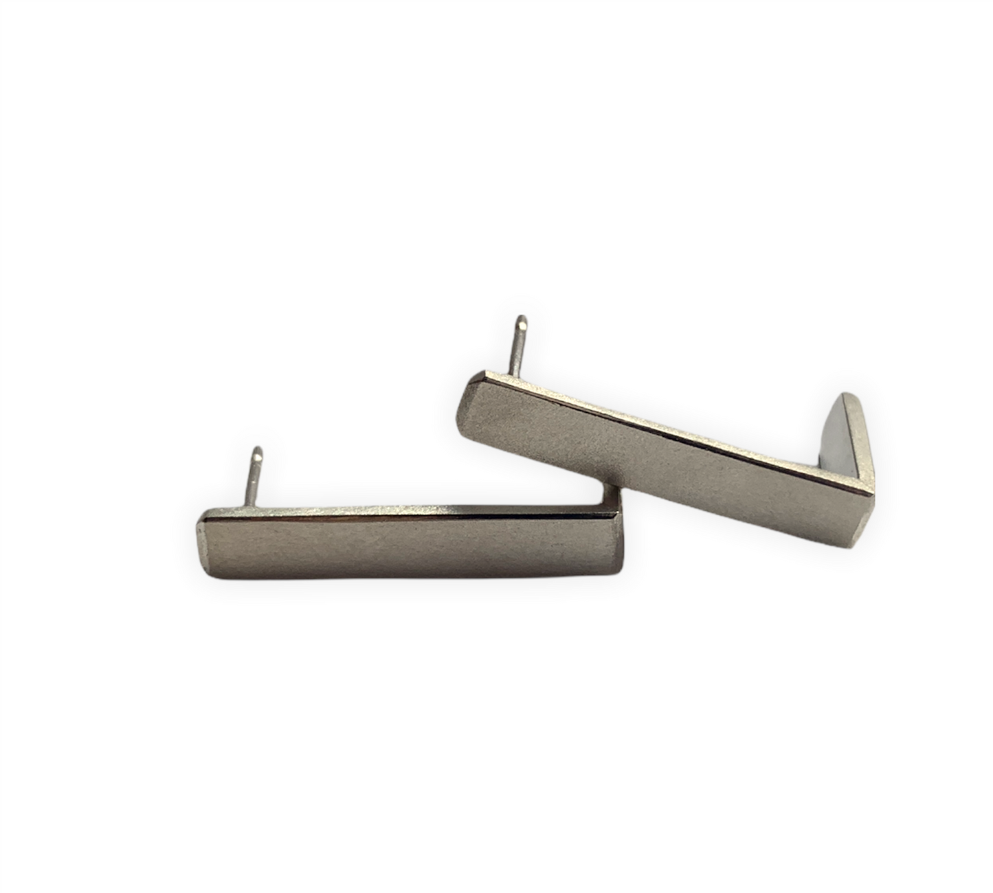 Abacus Long L-shape silver earrings
