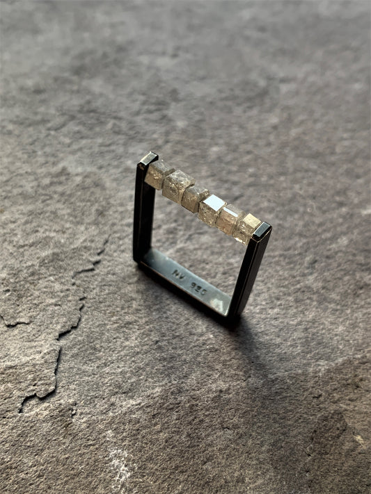 ABACUS VI - Single Row Diamond Bead Square Ring with six Diamond beads