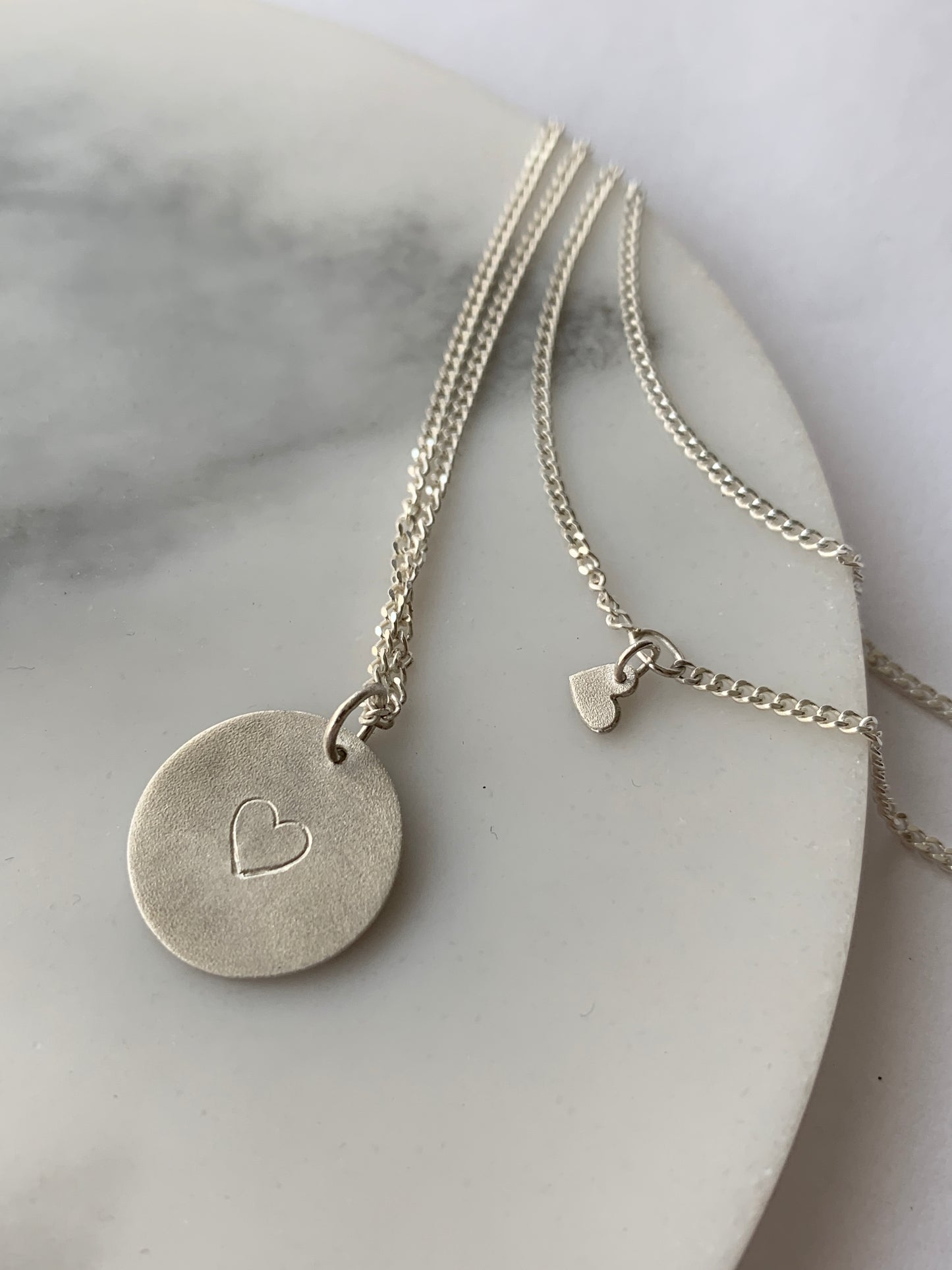 Personalised jewellery for an extra touch of thoughtfulness