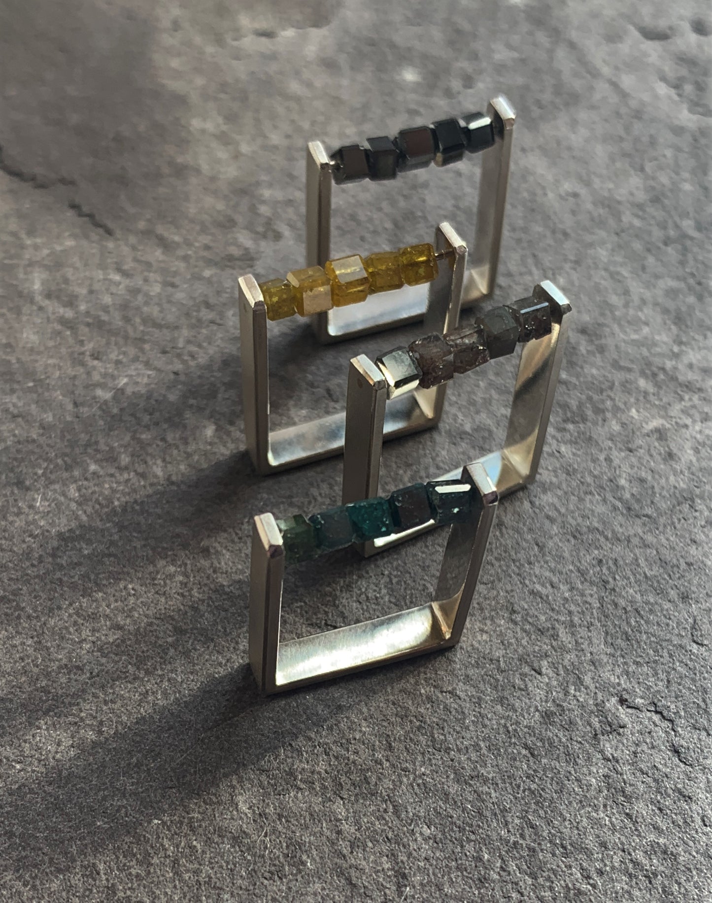 ABACUS I - Single Diamond Row of Beads Square Ring