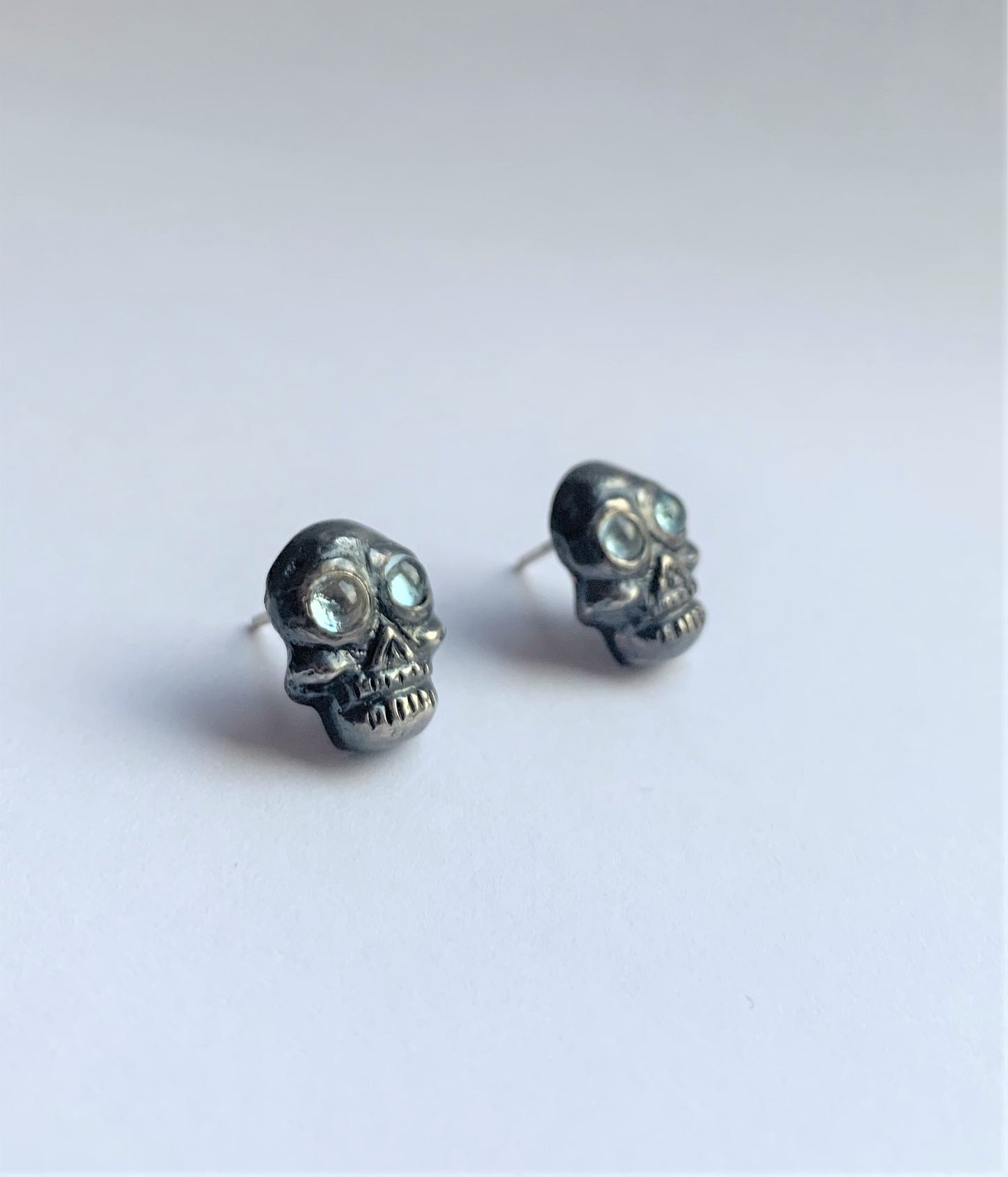 Skull  Oxidized Studs set with Aquamarine