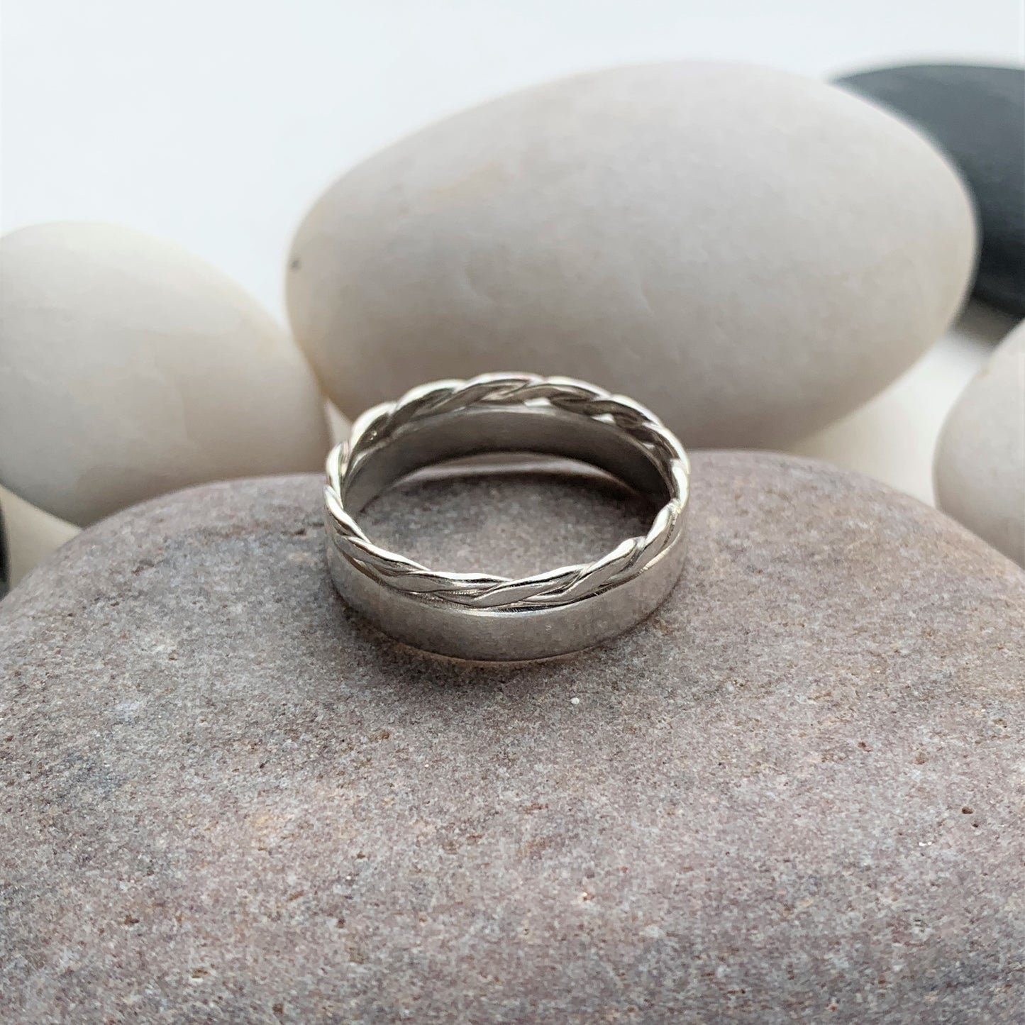 Unisex Braided Detail Wedding Ring