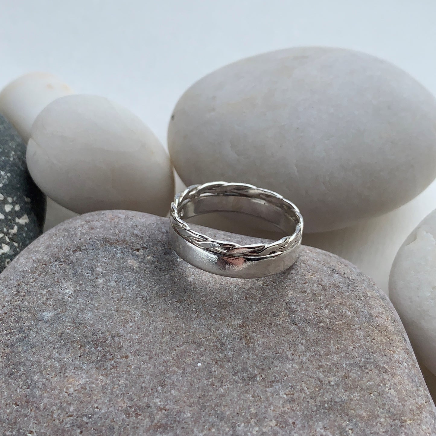 Unisex Braided Detail Wedding Ring